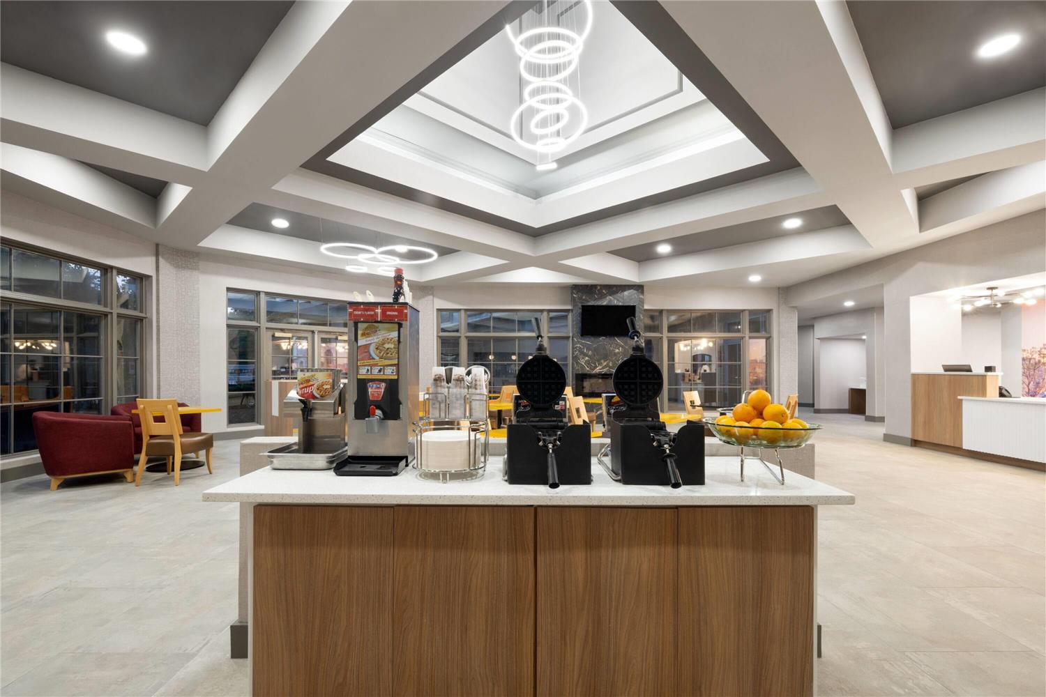 La Quinta Inn & Suites by Wyndham Raleigh Cary 5/44