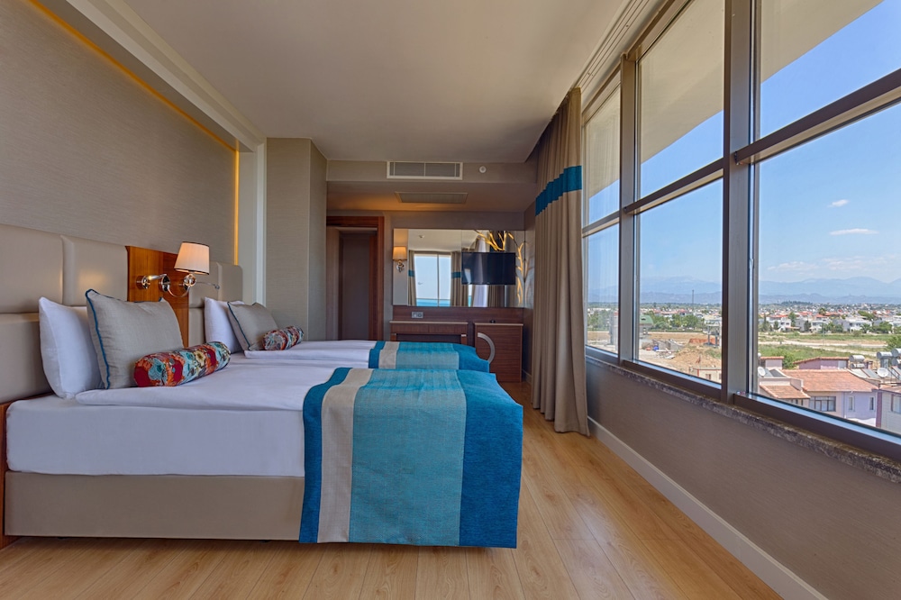 Sensitive Premium Resort & Spa 12/71