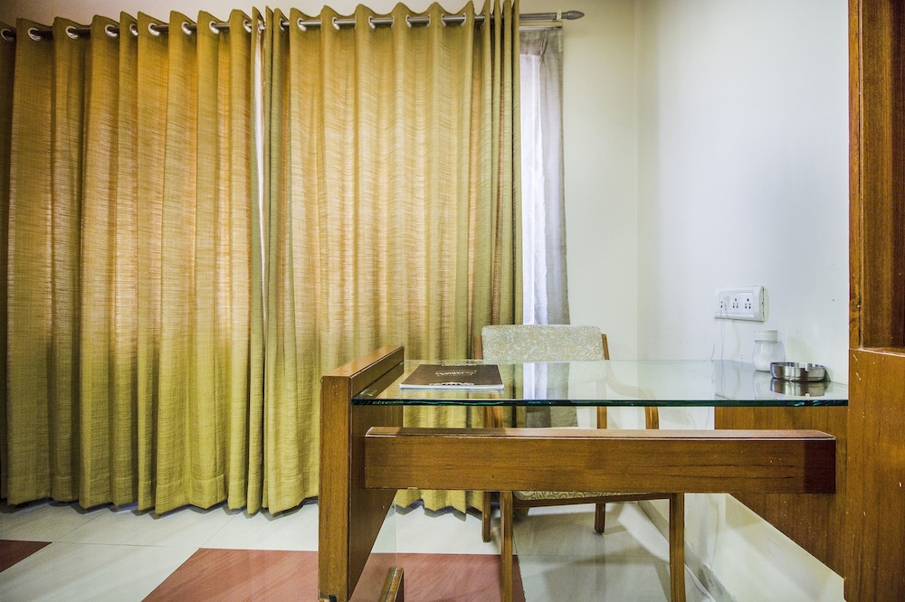 AMRIT RESIDENCY 21/31