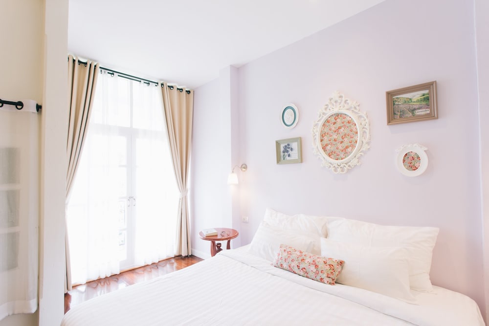 Nai Suan Bed And Breakfast 24/69