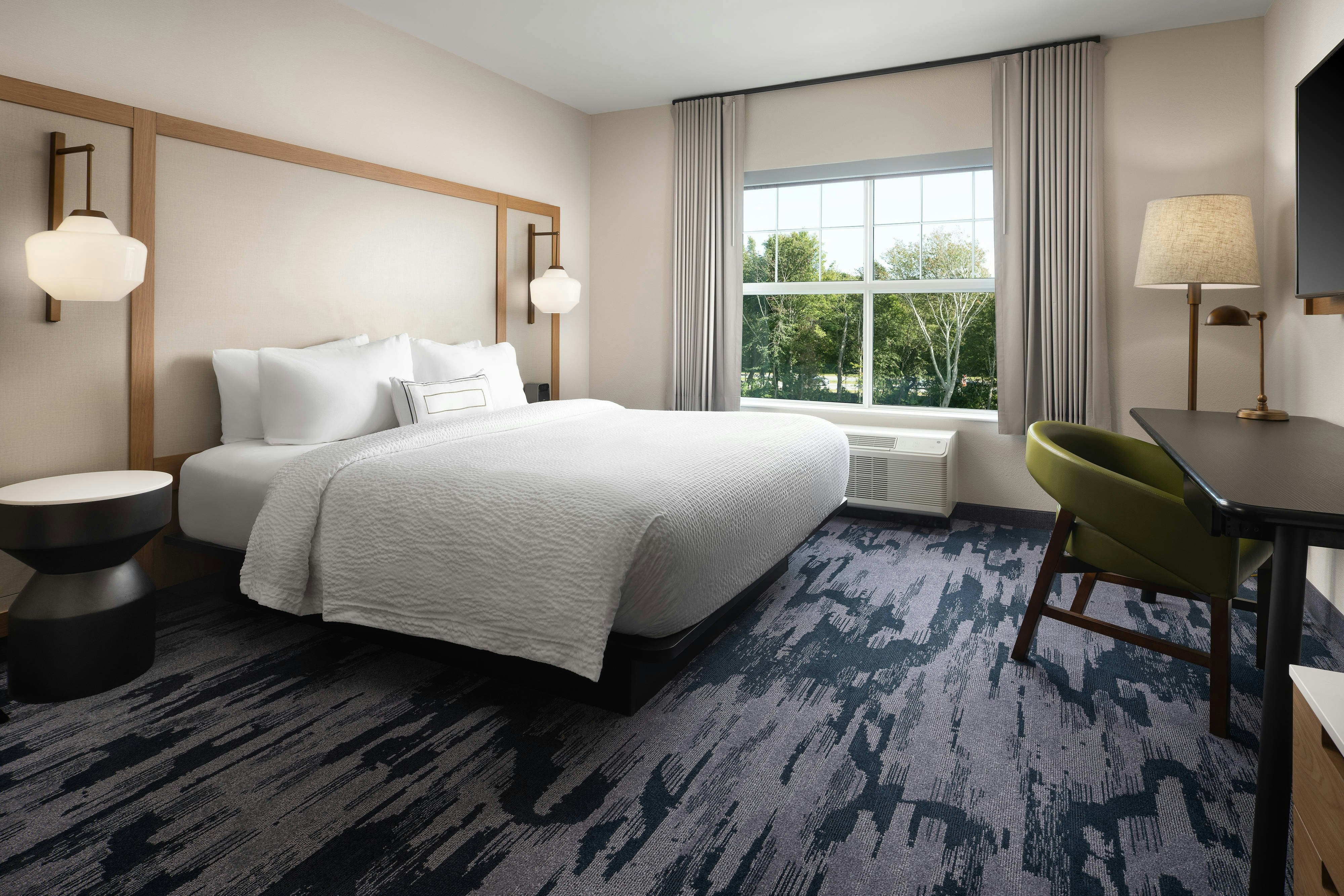 Room, King Bed