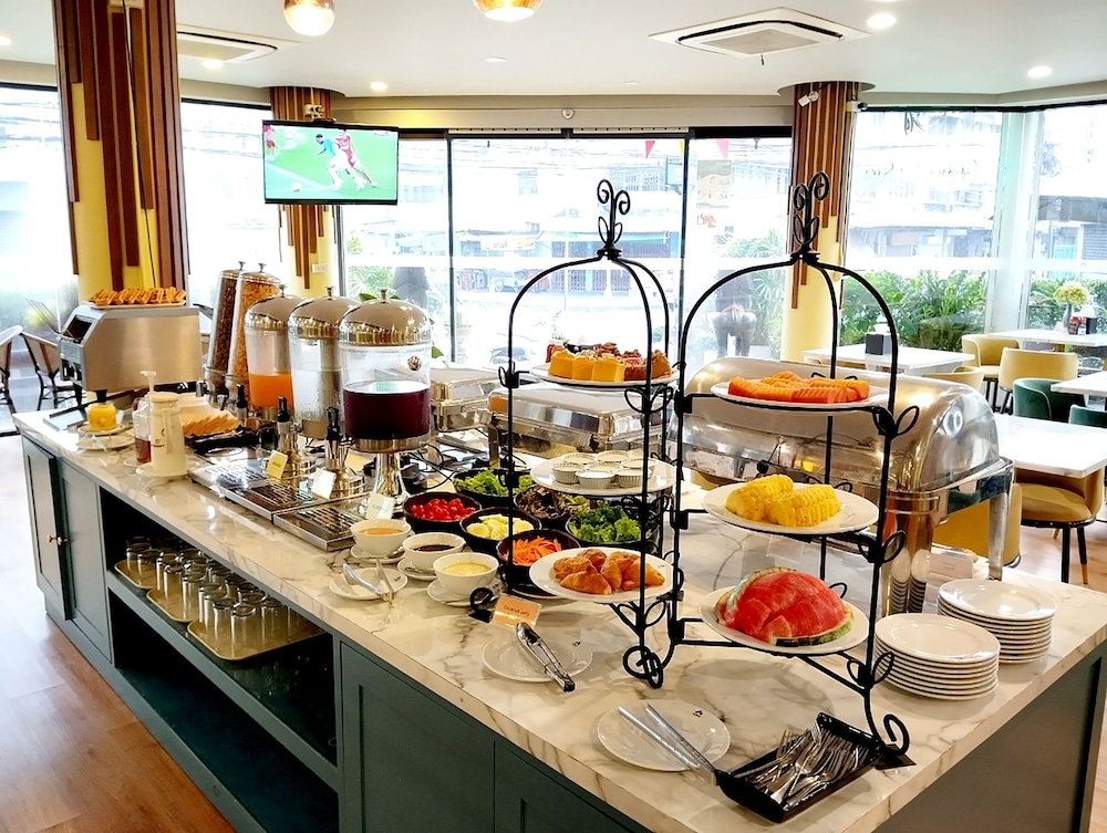 Siri Oriental Bangkok Hotel (ex The Warehouse Bangkok) 18/50