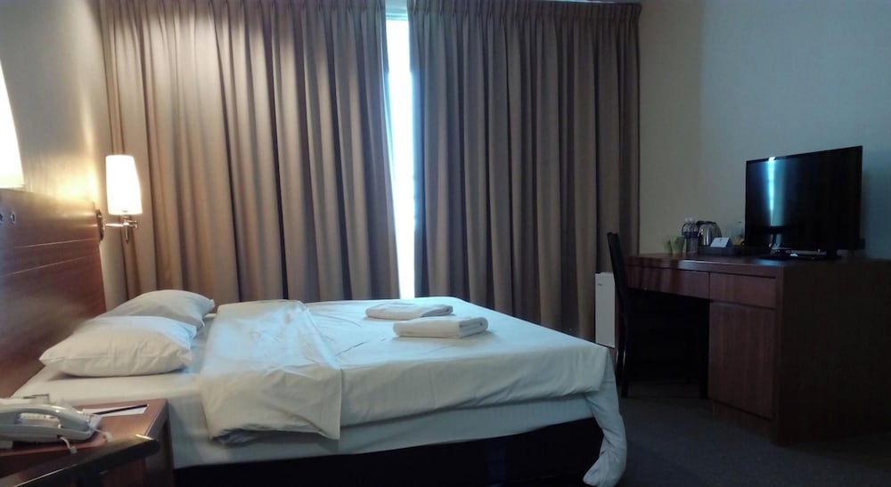 MUAR TRADERS HOTEL 14/26