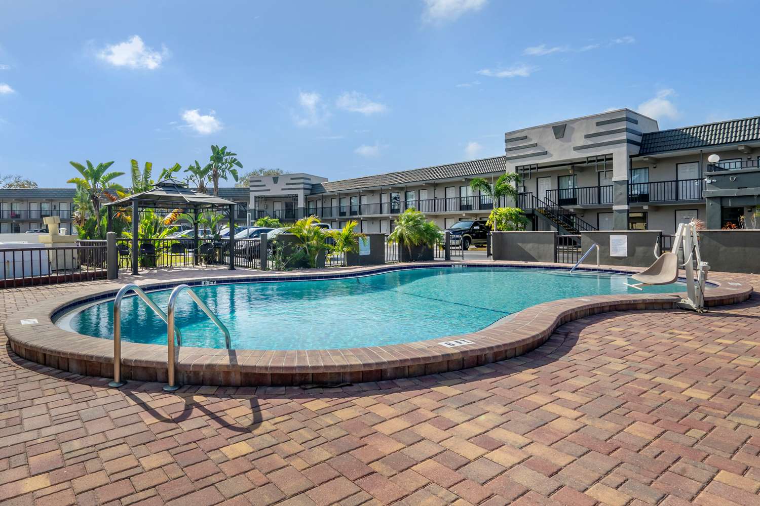Rodeway Inn Clearwater-Dunedin 30/30