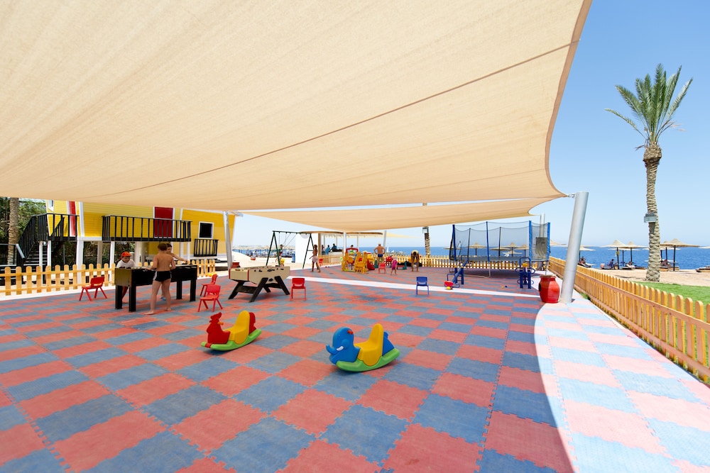 Amphoras Beach - Ultra All Inclusive 38/46