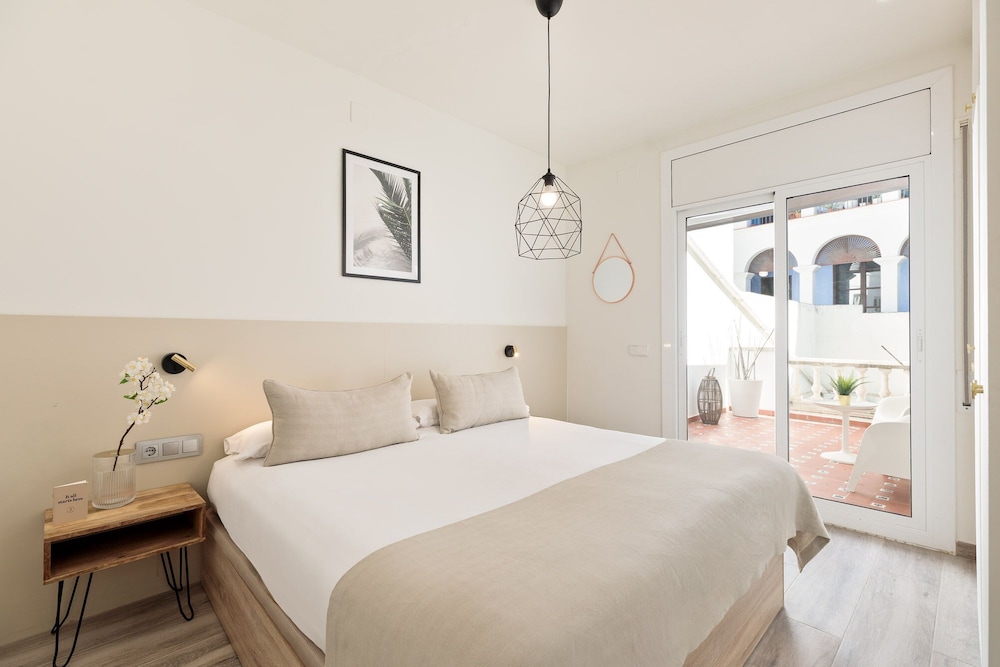 Sitges Group Bonaire 9/50
