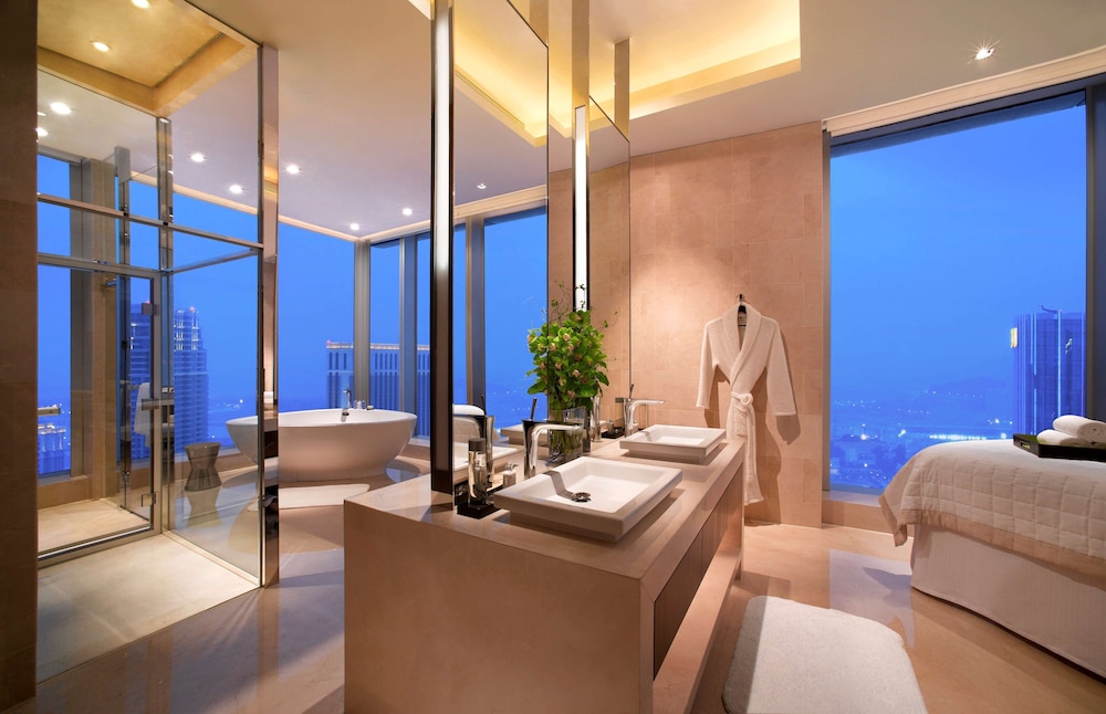 Grand Hyatt Macau 35/68