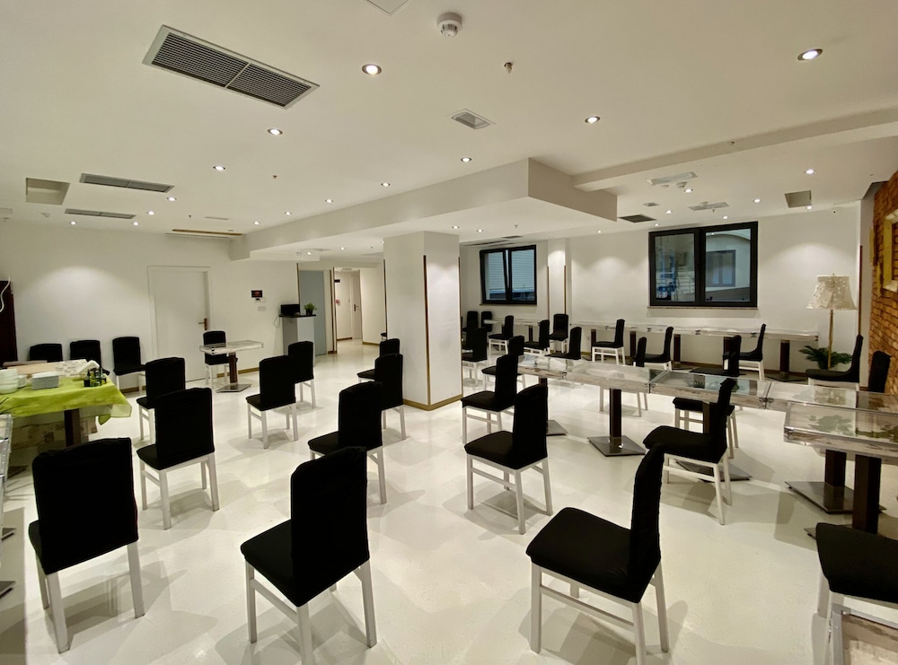 Chillout Hostel Zagreb 34/48