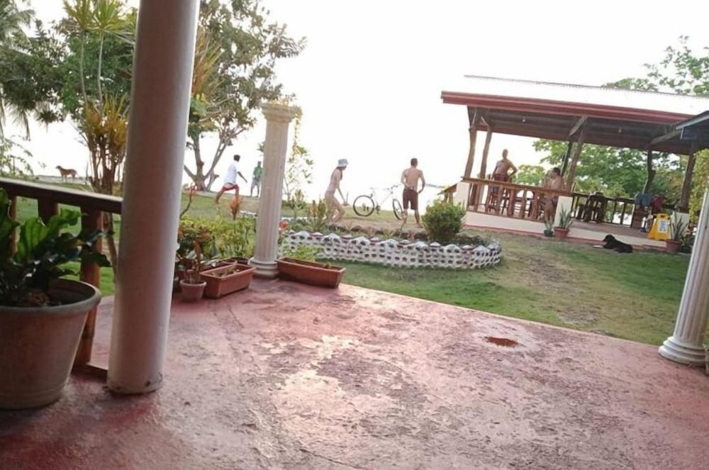 Bonita Oasis Beach Resort 50/60