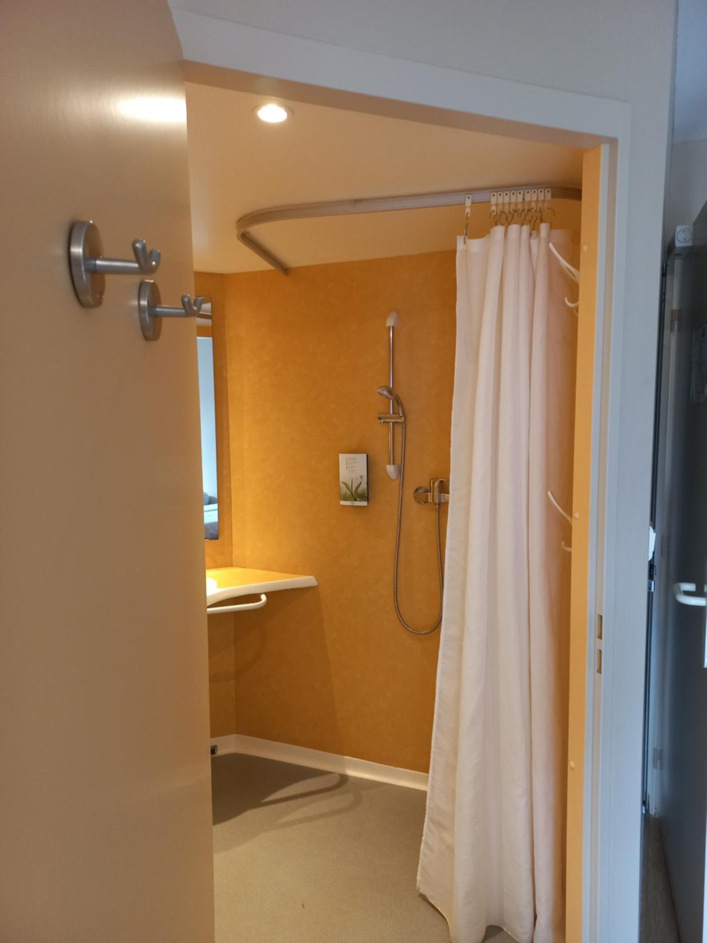 غرفة بسرير مزدوج، HOTEL LA METAIRIE 4/4