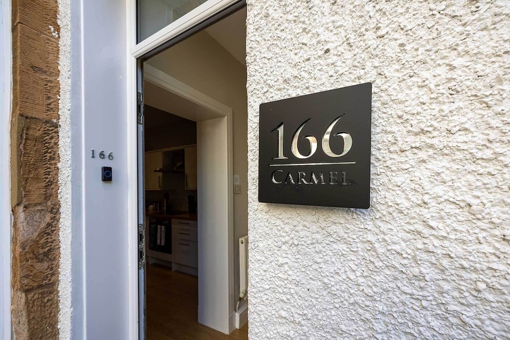 Carmel Apartments 18/50