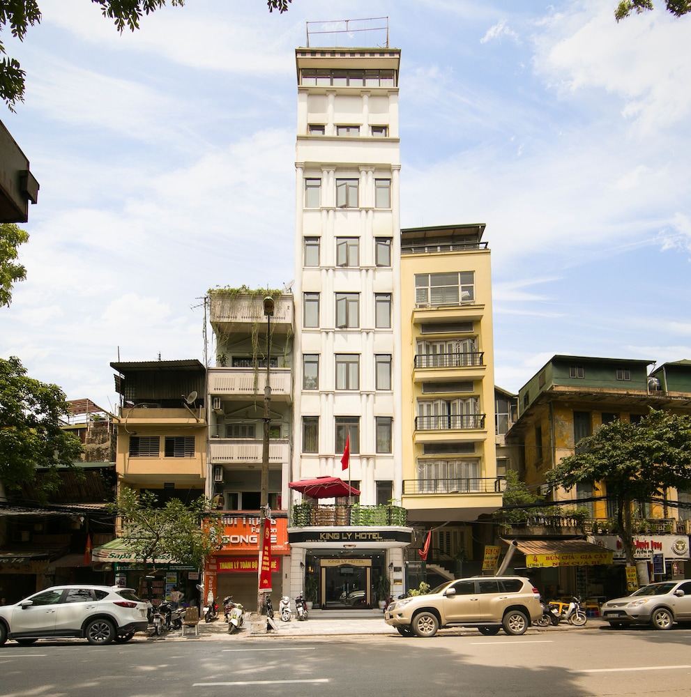 Kingly Hotel 49/56