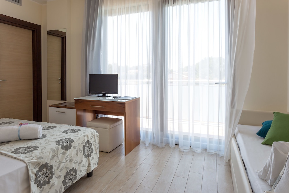Hotel Porta Rosa 5/42