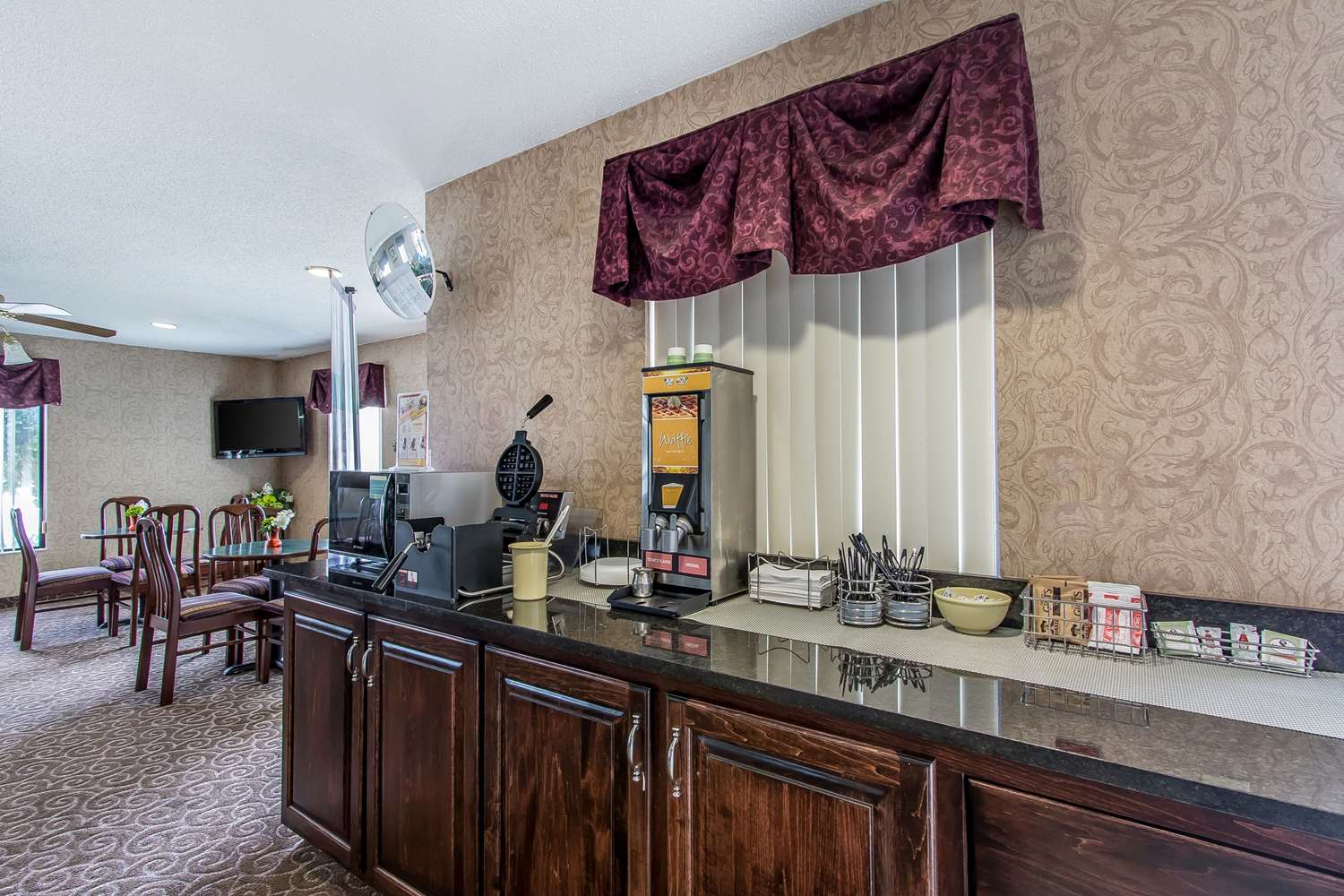Quality Inn Andalusia, Al 6/14