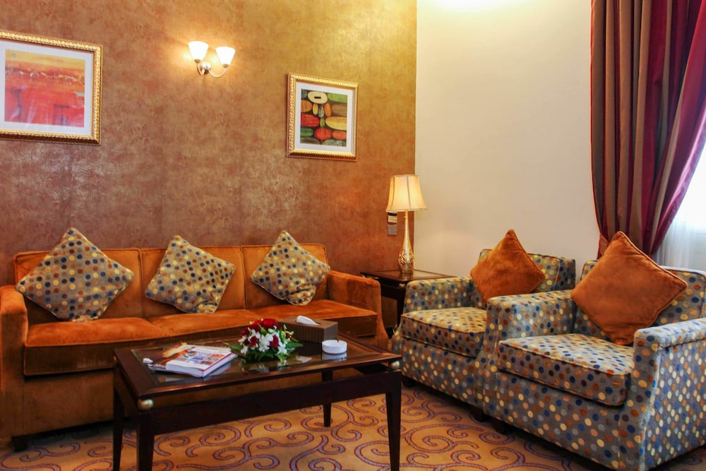 Century Hotel Doha 46/56