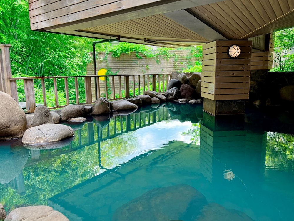 HOTEL FLORACION NASU 27/50