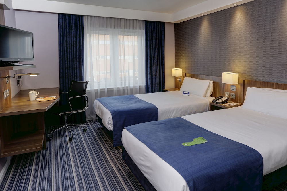 Holiday Inn Express Windsor 32/74