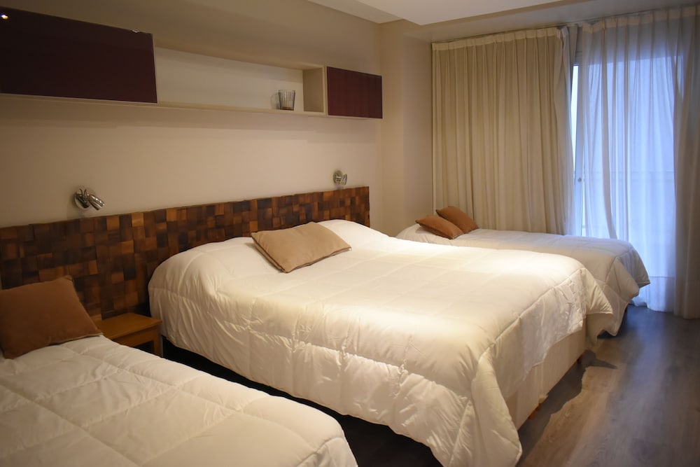 Syrah Suites 16/48
