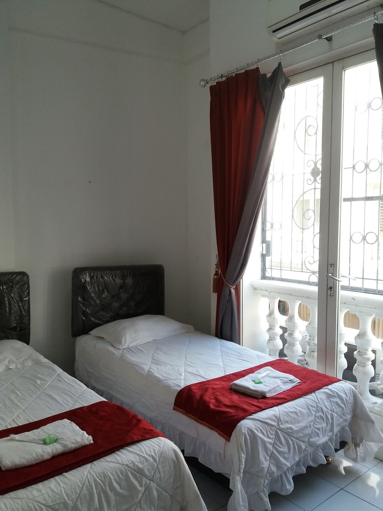 Capsule Homestay Surabaya 9/26