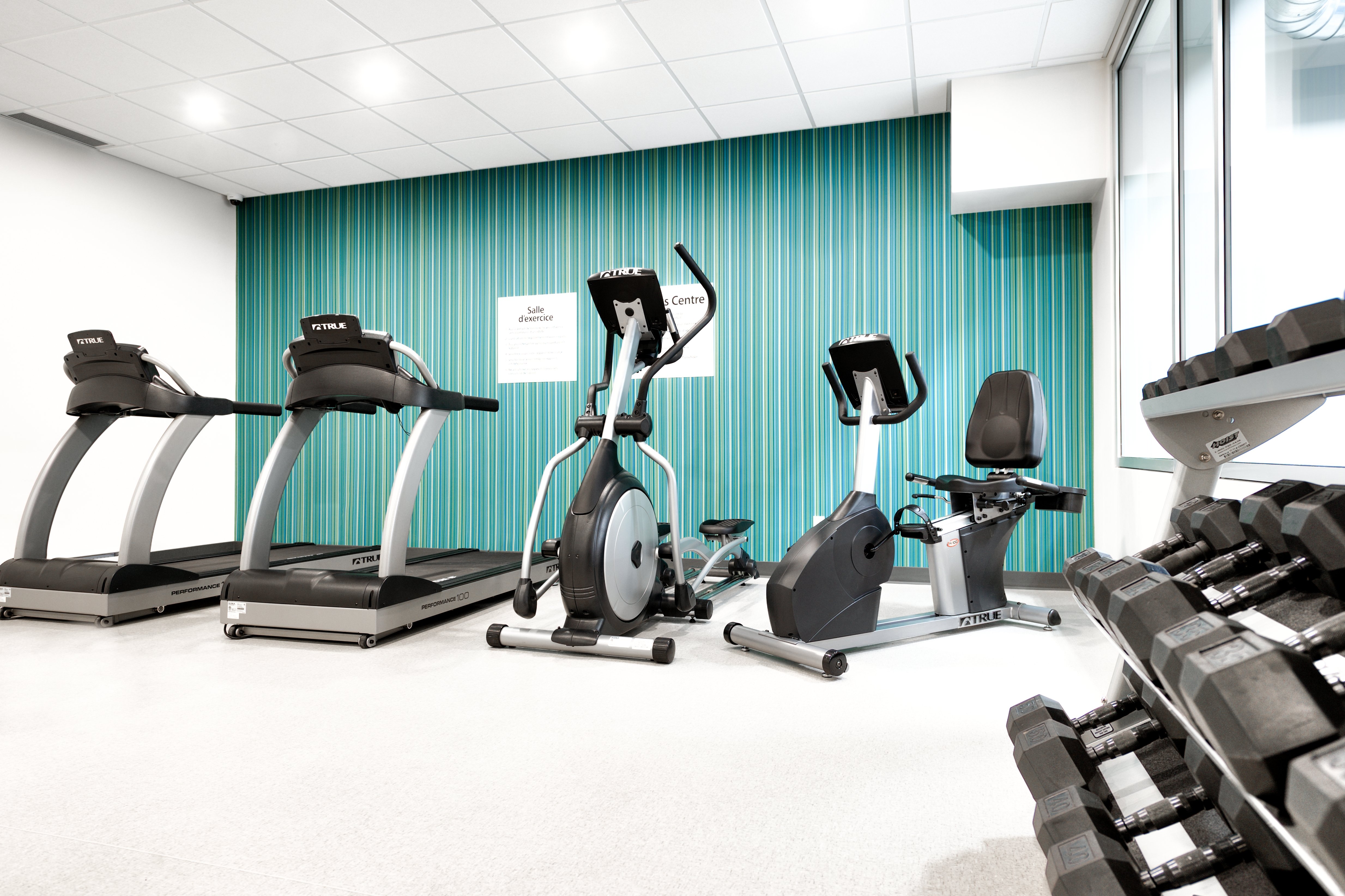 Holiday Inn Express Suites Trois Rivieres Ouest 36/72