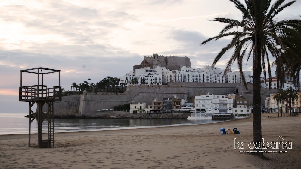 Hotel La Cabaña 41/49