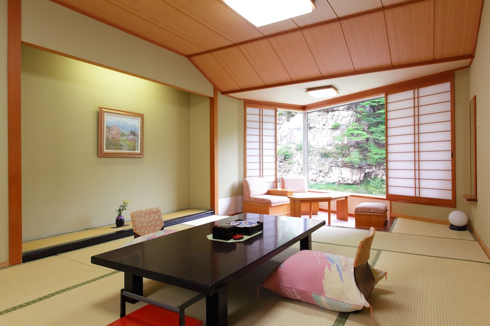 YOSHIKAWAYA 33/51