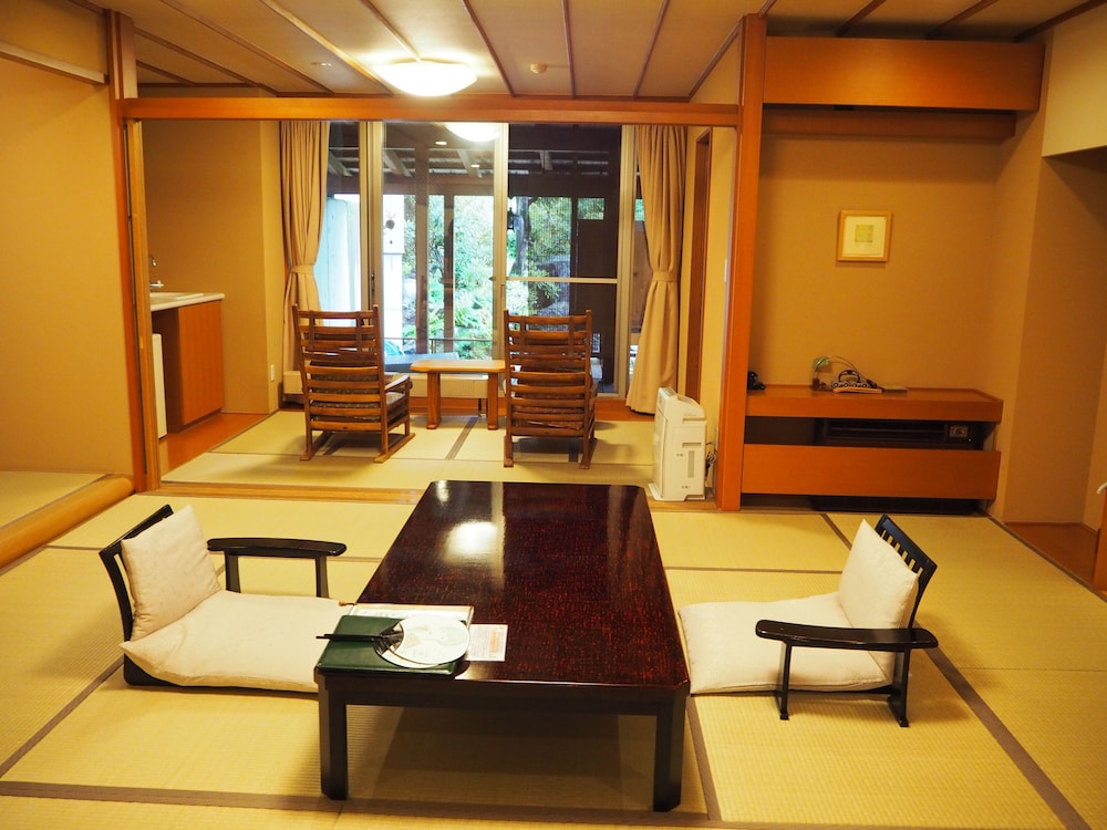 KUSATSU ONSEN BOUN 57/68