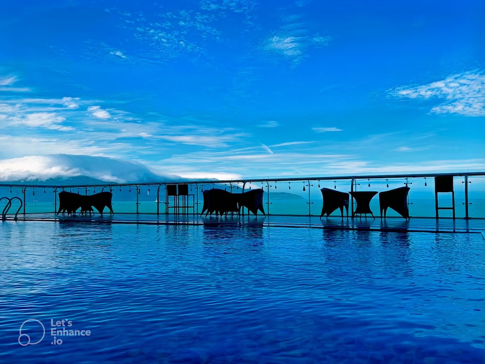 Serene Beach Hotel Danang 45/69
