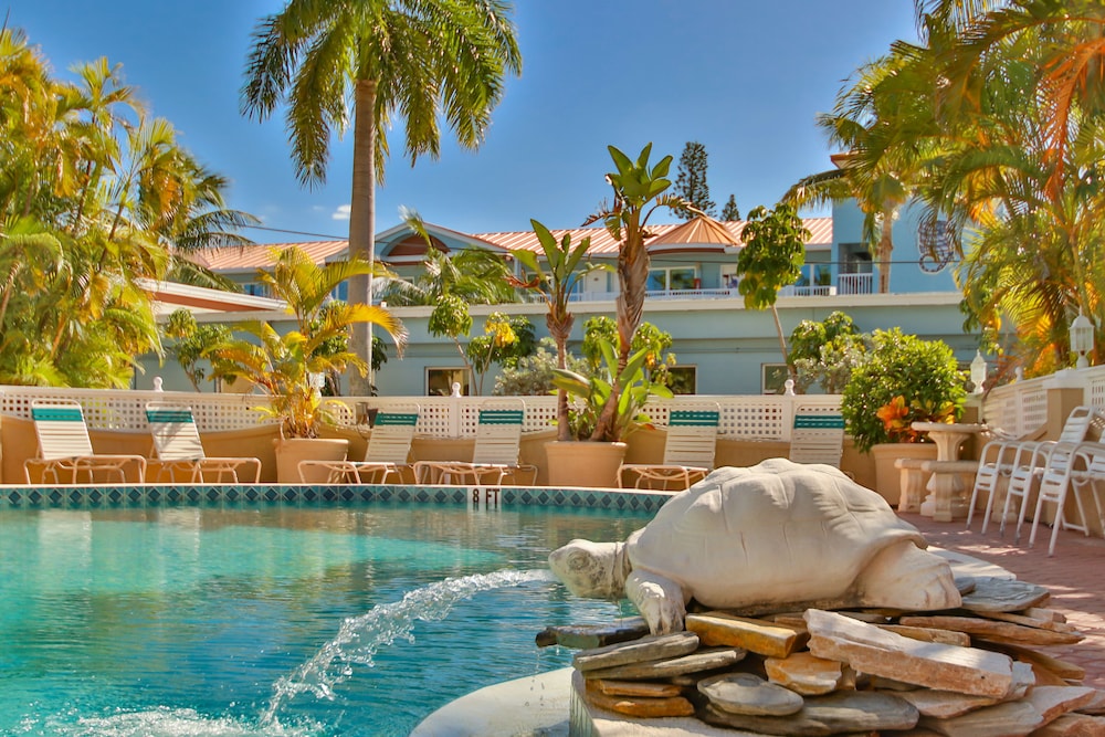 Tortuga Inn Beach Resort 27/76