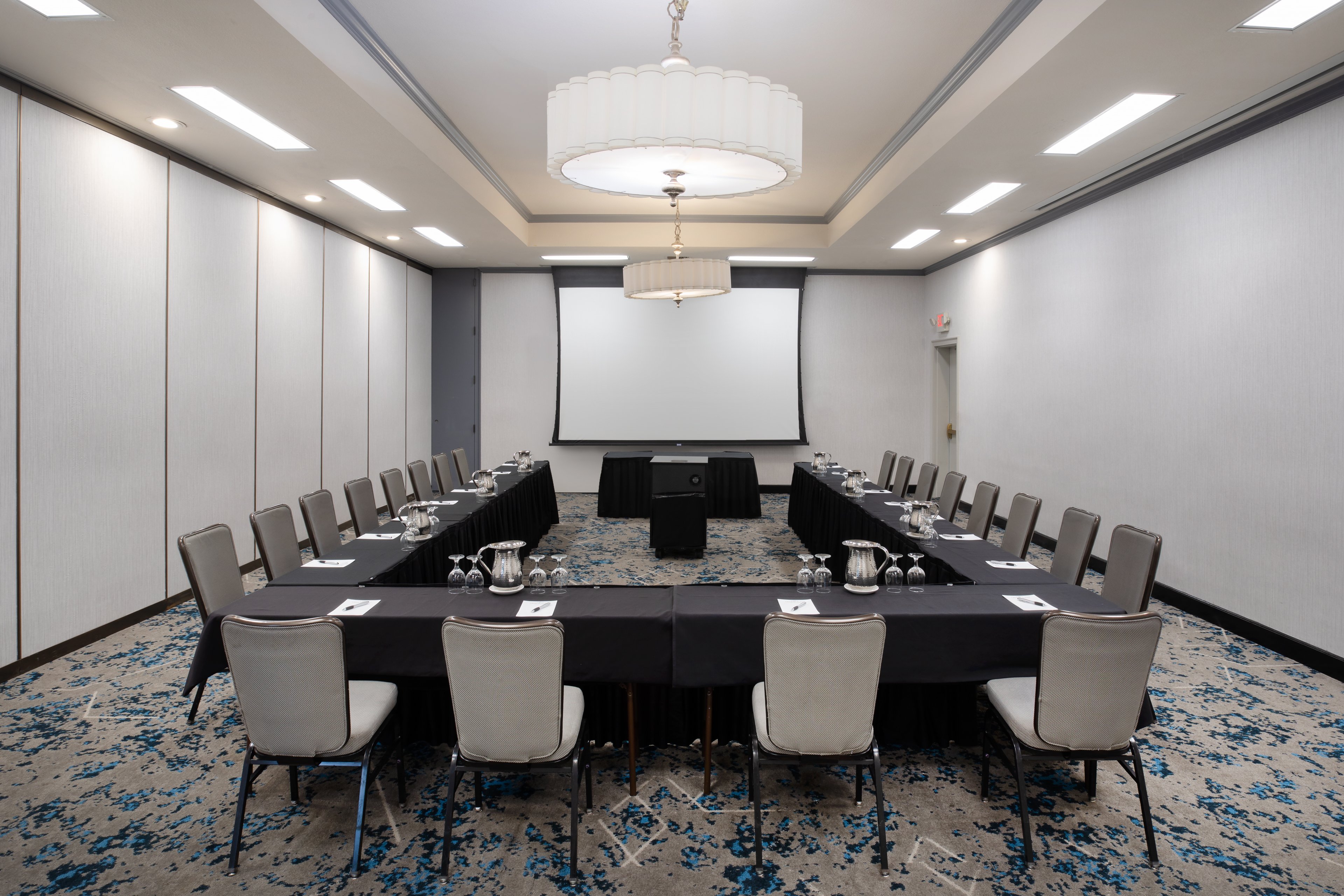 Crowne Plaza Costa Mesa Orange County 53/64