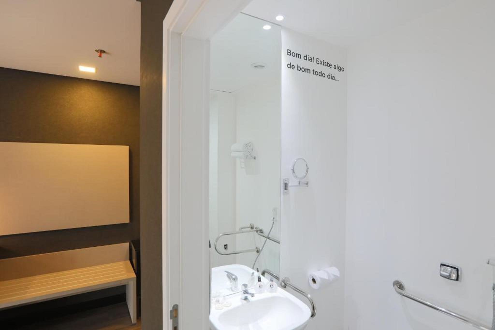 URBAN by UNU Osasco Hotel 35/36