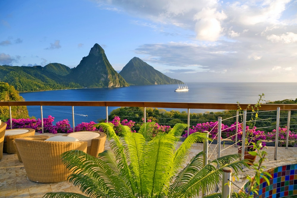 Jade Mountain - Adults Only 55/71