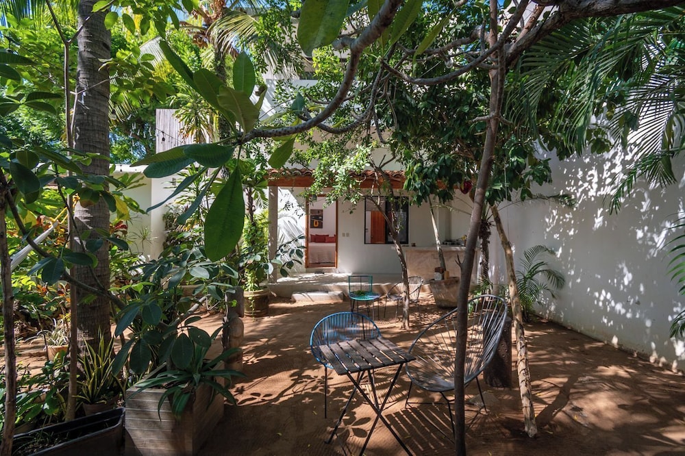 Villa Mozart y Macondo 42/44