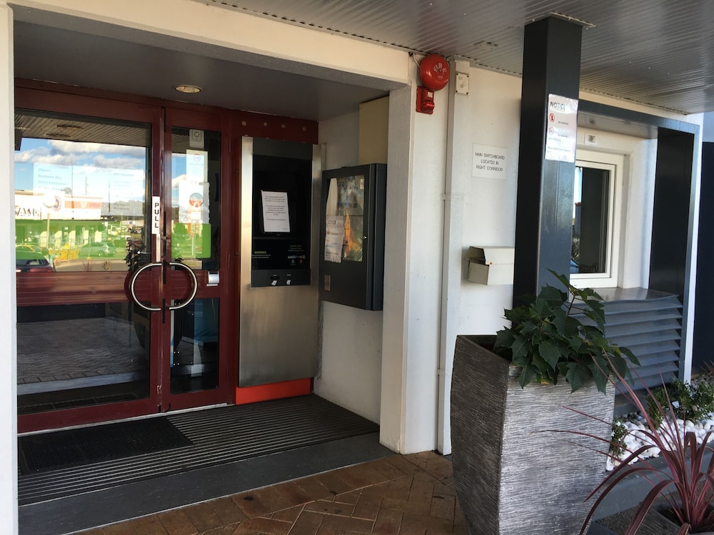 ibis budget Campbelltown 6/57