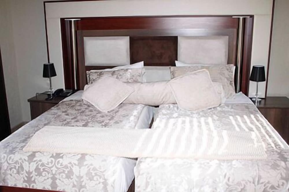 Vhafamadi Bed And Breakfast 9/37