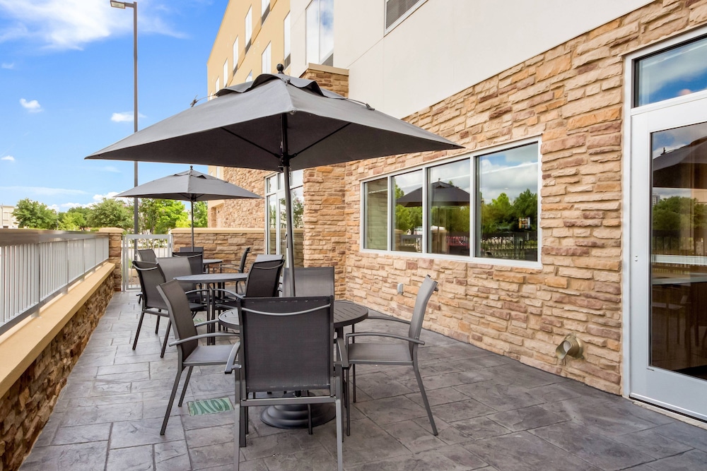 Fairfield Inn & Suites By Marriott Dallas Plano/Frisco 3/42