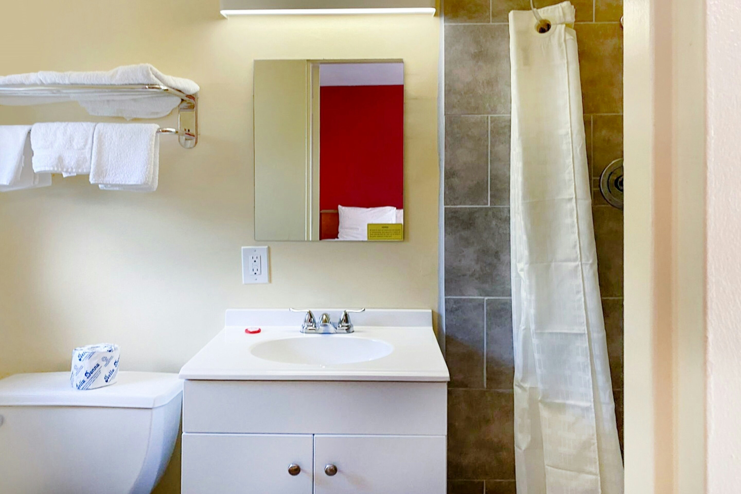 OYO Hotel North Lima OH - Boardman 69/72