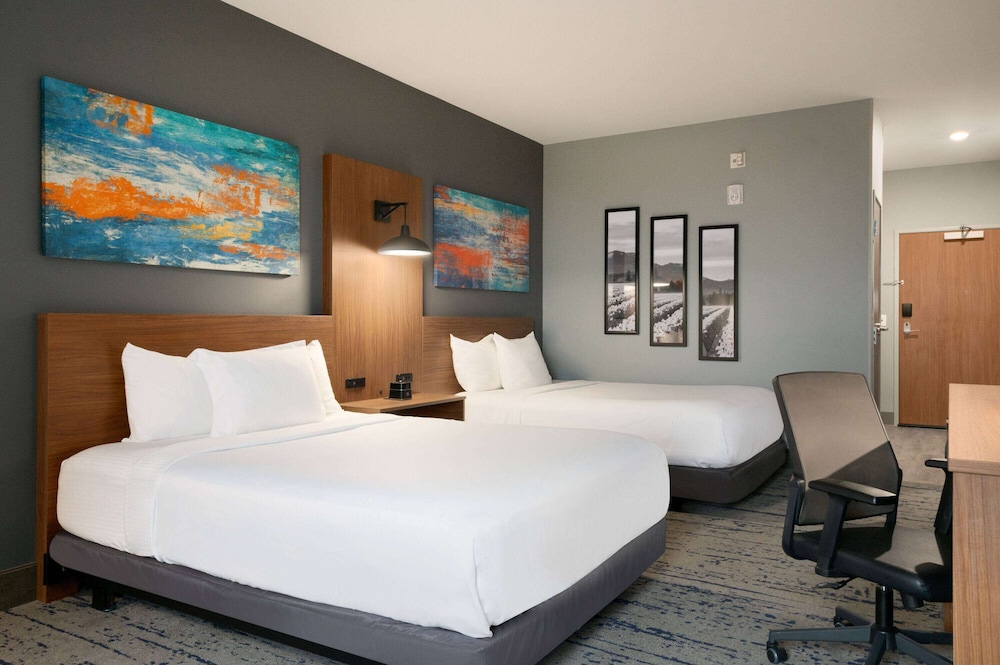 La Quinta Inn & Suites By Wyndham Marysville 19/57