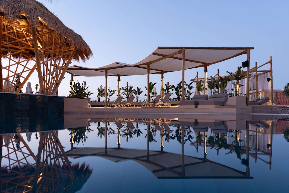 Asterias Village Resort 87/89