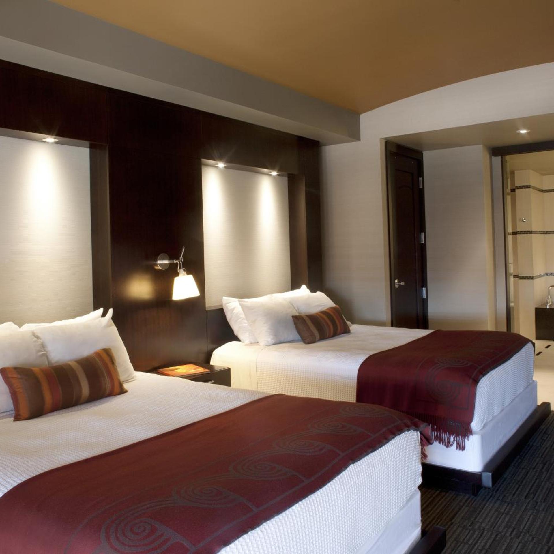 Deluxe, 2 Queen Beds, with View, Talking Stick Resort 2/8