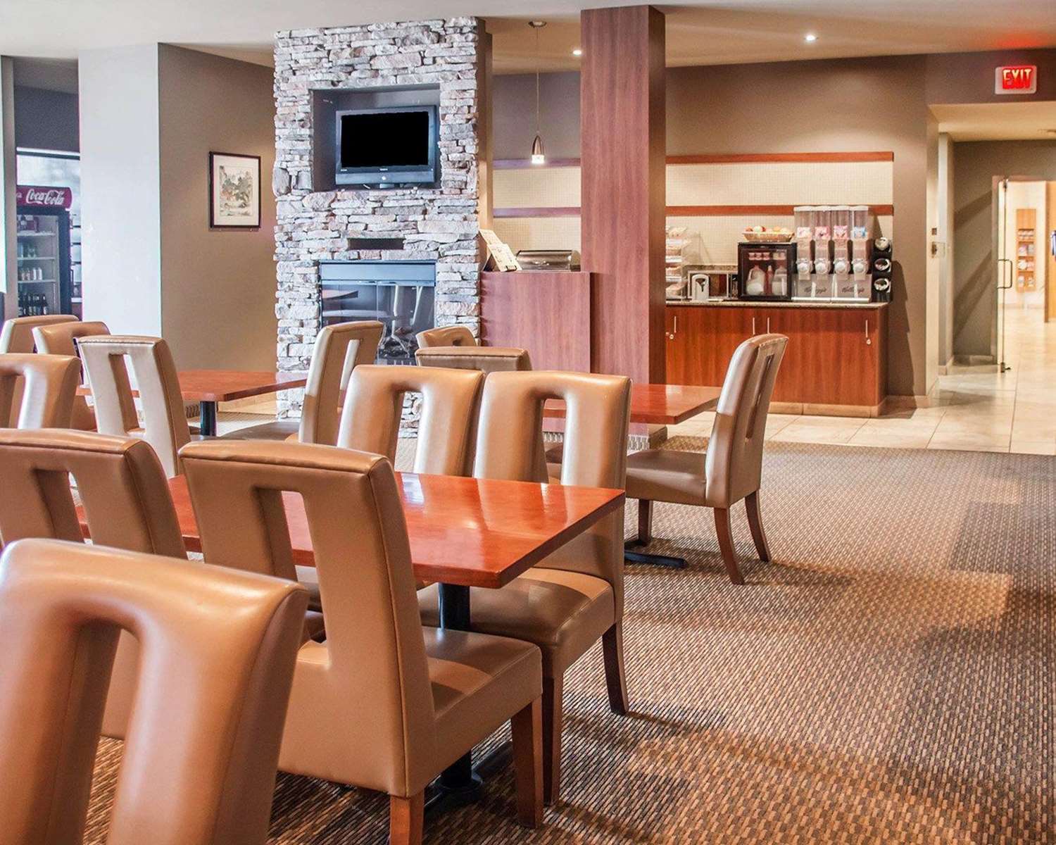 Quality Inn and Suites Winnipeg 24/26