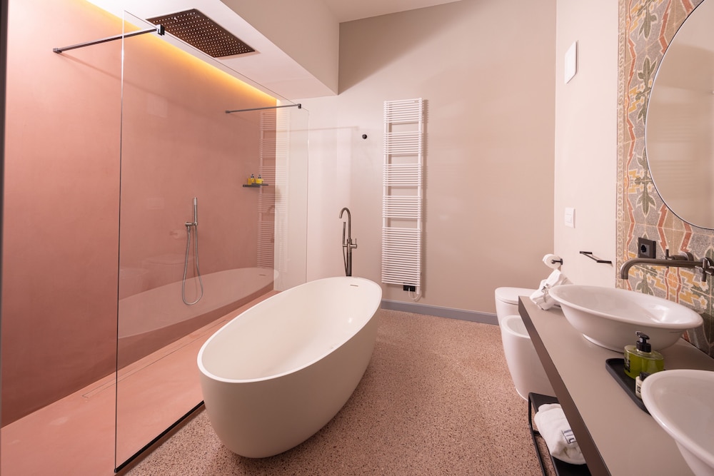Vis Urban Suite & Spa 30/34