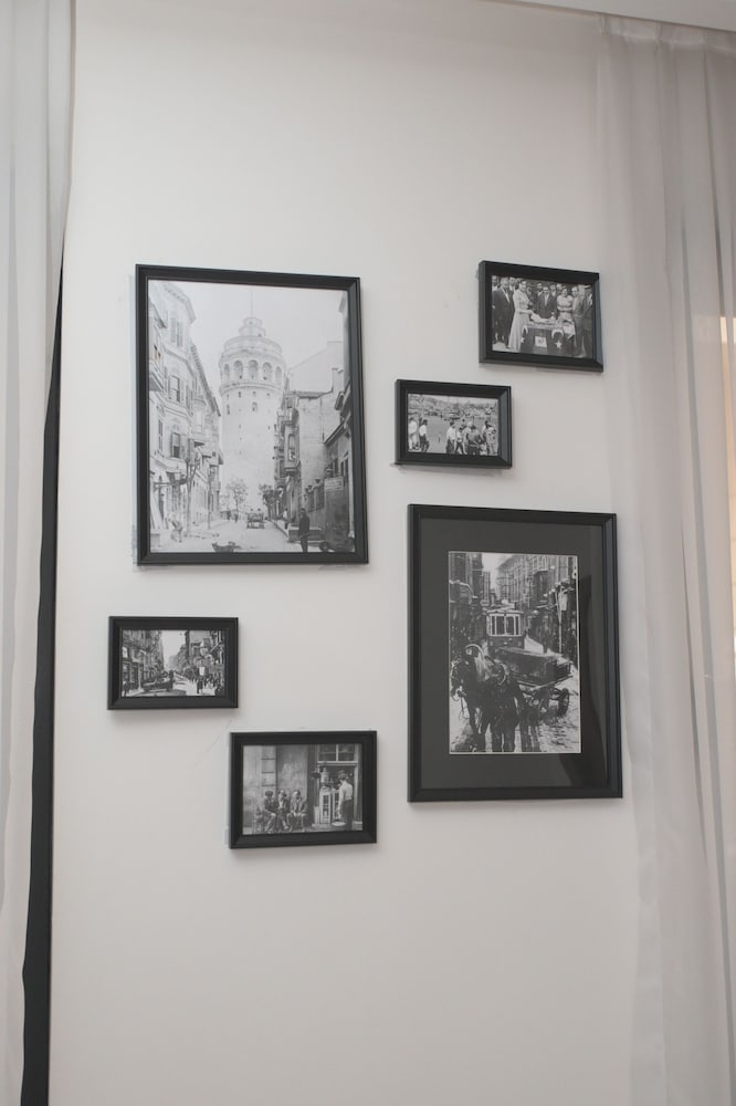 Grand Rue Hotel 25/40