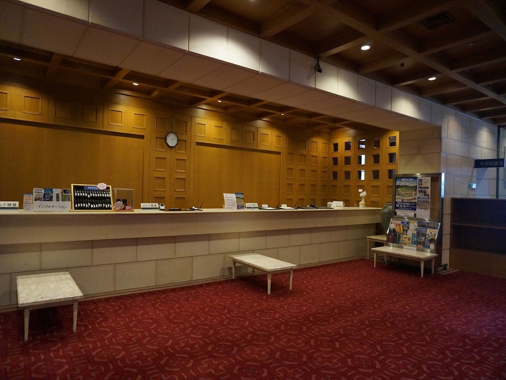 Nanki Shirahama Resort Hotel (ex Asahi Resort Hotel Shirahama) 4/39