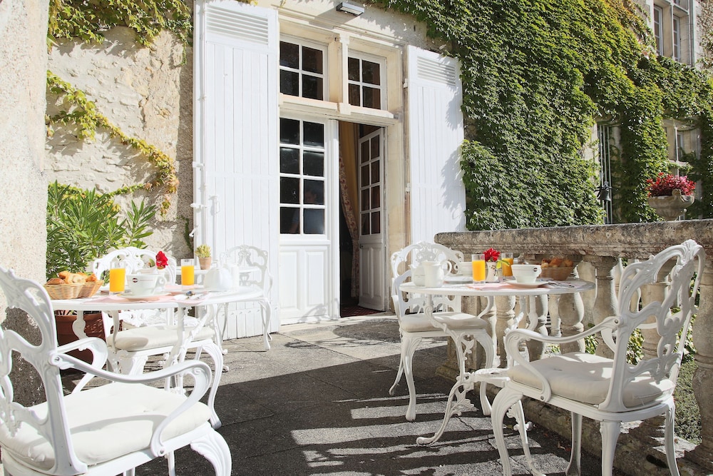 CHATEAU DE LA COTE 37/50