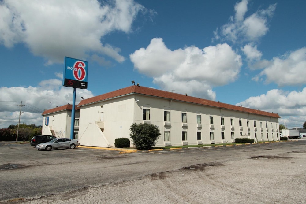 Motel6 Toledo, OH in TOLEDO - OH