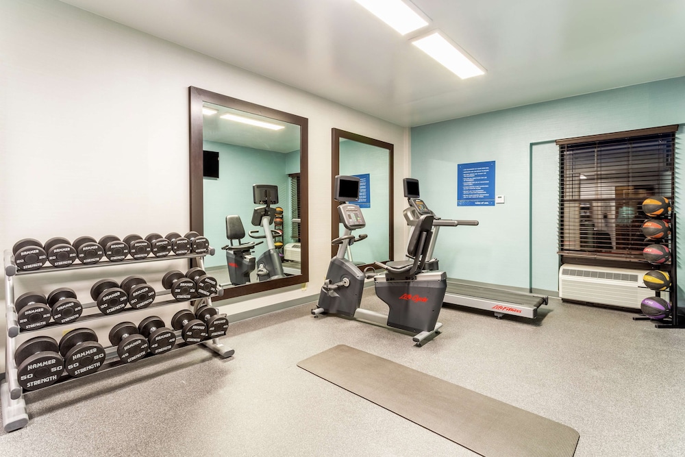 Hampton Inn Boston/Peabody 24/41