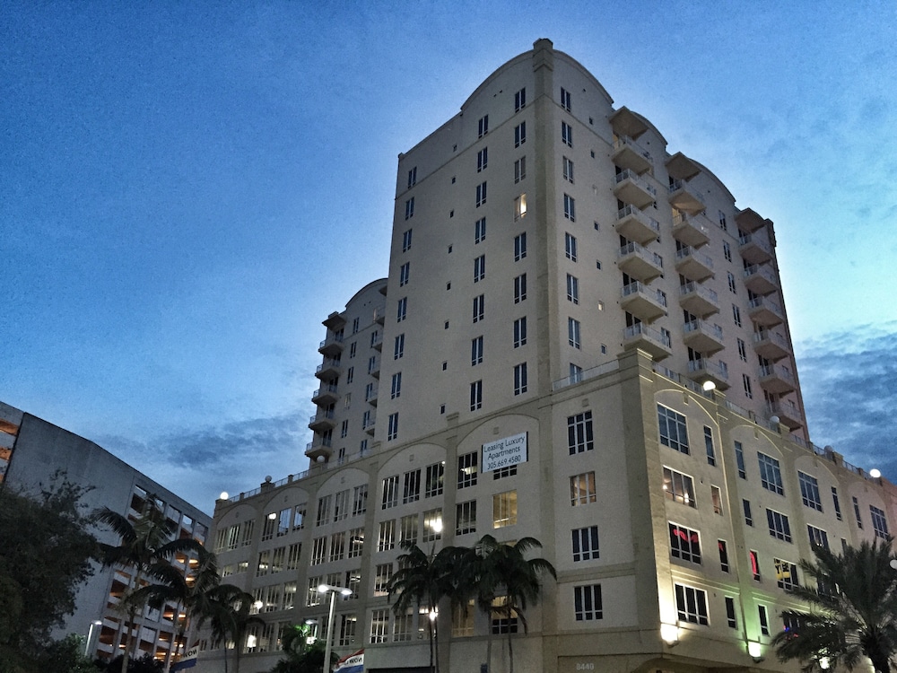Towers of Dadeland by Miami Vacations 2/60