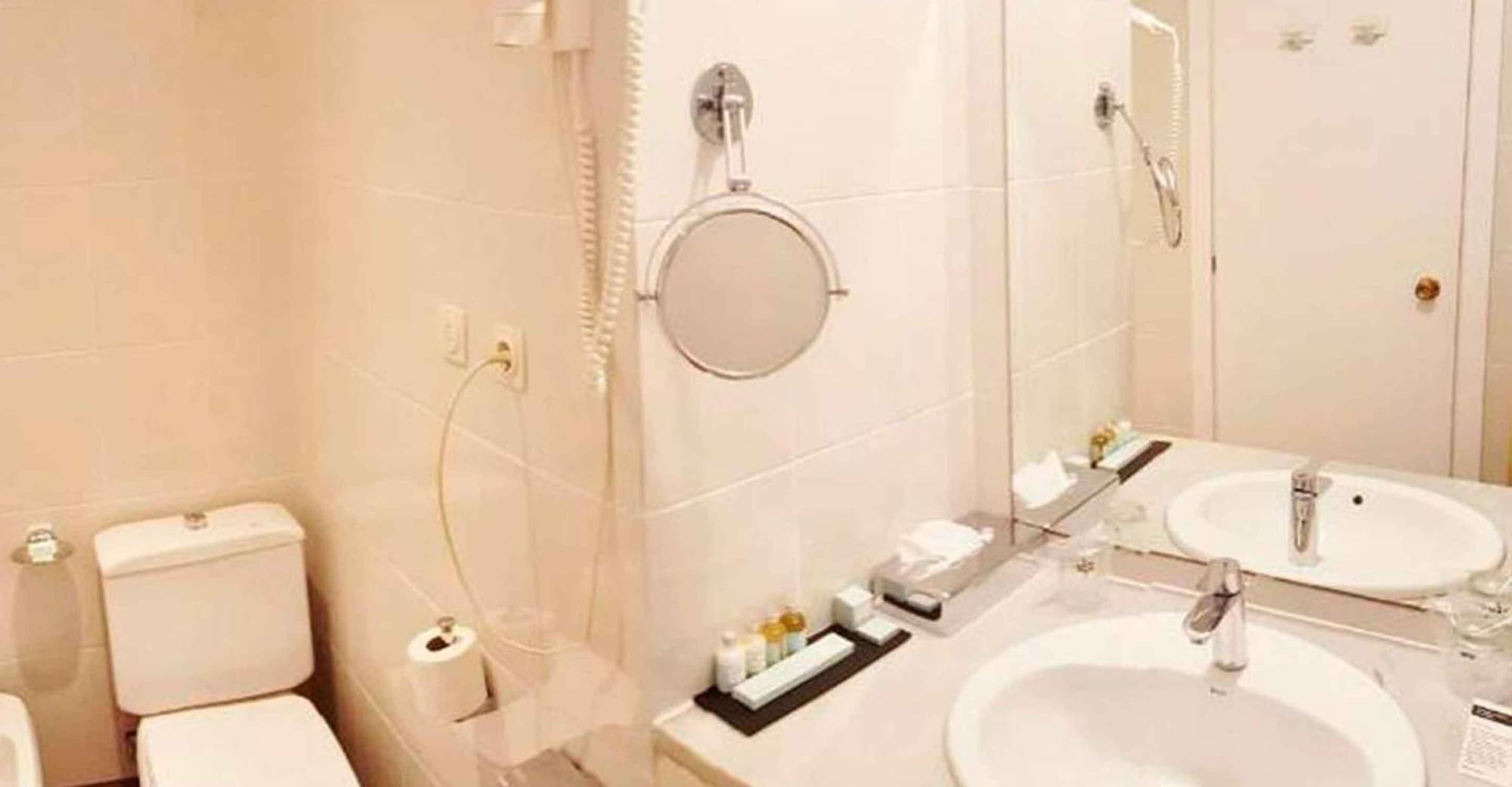 Junior Suite, Queen Bed