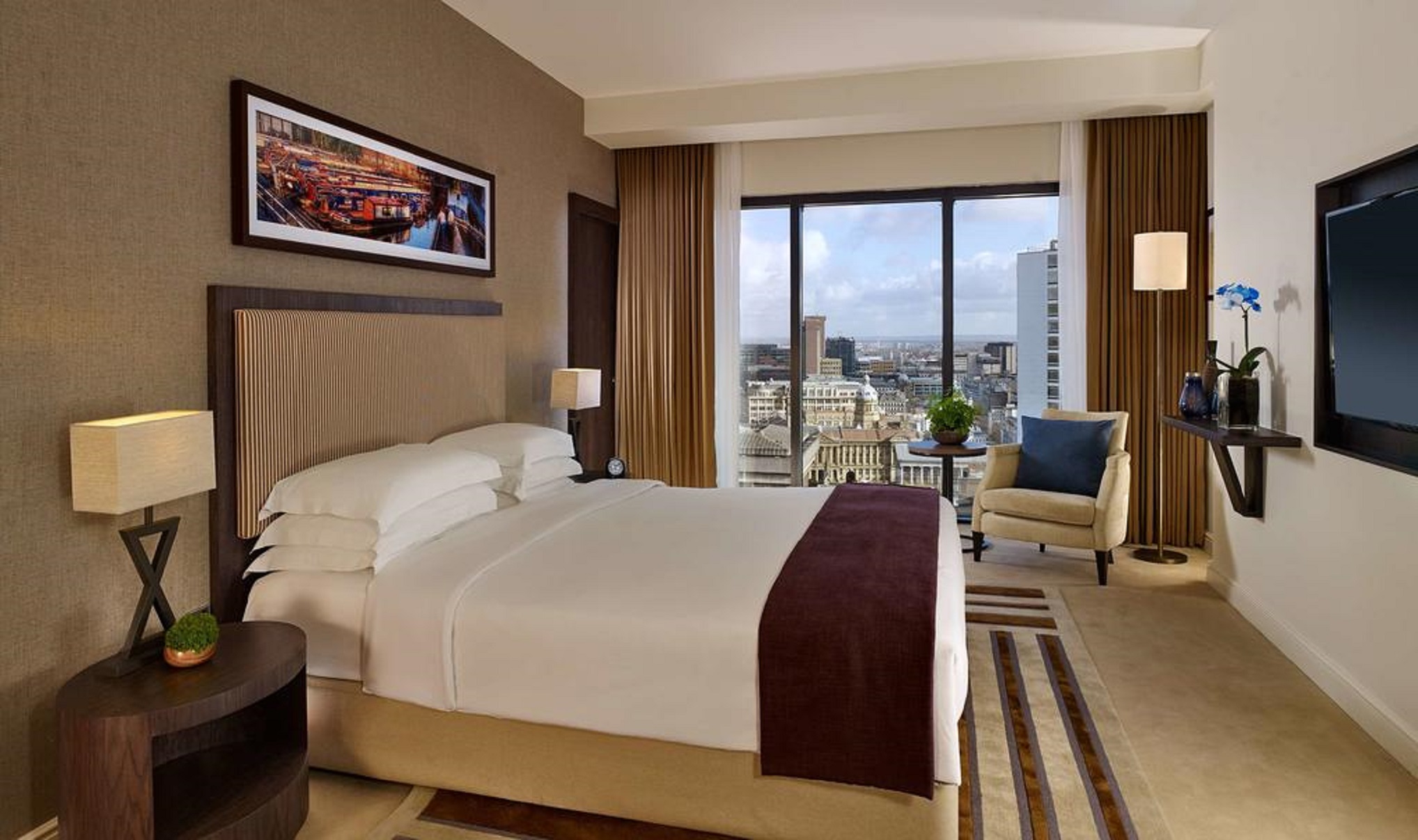 Club, Double Bed